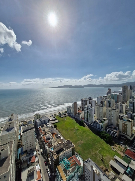 Luxo e Conforto Frente à Avenida Nereu Ramos em Itapema, SC: 34ª foto da galeria de imagens do imóvel