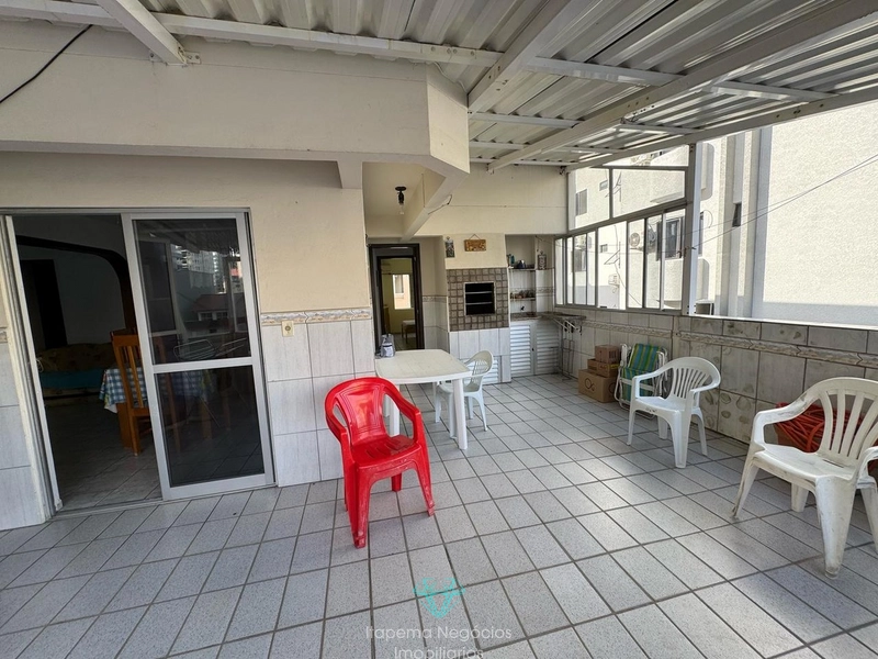 Apartamento com 3 dormitórios, 1 suíte. Meia Praia: 11ª foto da galeria de imagens do imóvel