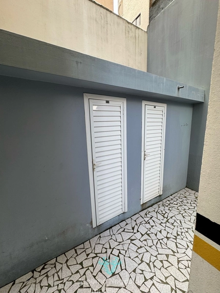 Apartamento com 3 dormitórios, 1 suíte. Meia Praia: 7ª foto da galeria de imagens do imóvel
