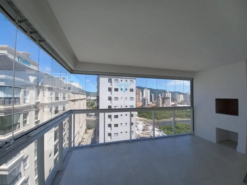 BELÍSSIMO APARTAMENTO A 60 METROS DO MAR.: 12ª foto da galeria de imagens do imóvel