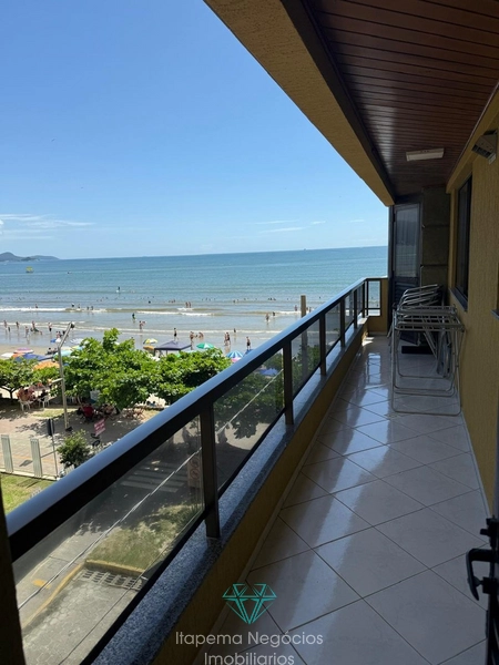Apartamento em ótima localização com 4 quartos, Mobiliado - Quadra mar: 10ª foto da galeria de imagens do imóvel