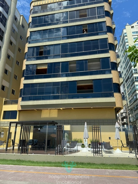 Apartamento em ótima localização com 4 quartos, Mobiliado - Quadra mar: 30ª foto da galeria de imagens do imóvel