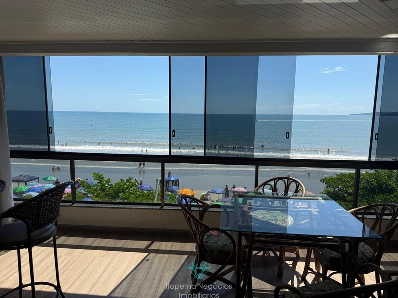 Apartamento em ótima localização com 4 quartos, Mobiliado - Quadra mar: 1ª foto da galeria de imagens do imóvel