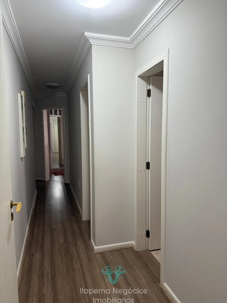 Apartamento em ótima localização com 4 quartos, Mobiliado - Quadra mar: 12ª foto da galeria de imagens do imóvel