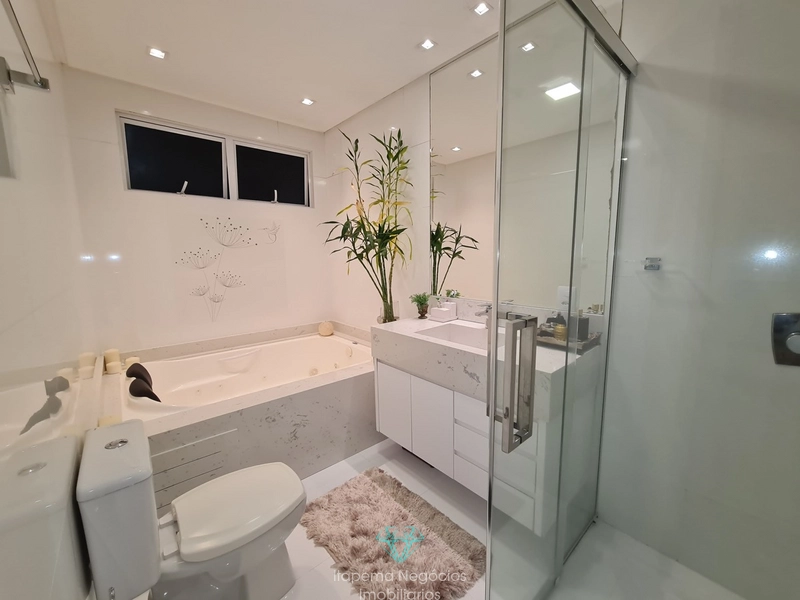 Apartamento 4 Dormitórios Sendo 4 Suítes - Frente para o mar.: 30ª foto da galeria de imagens do imóvel