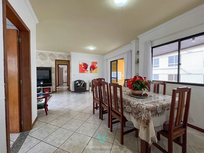 Apartamento com 3 Quartos à venda, 1 vaga - Meia Praia: 5ª foto da galeria de imagens do imóvel