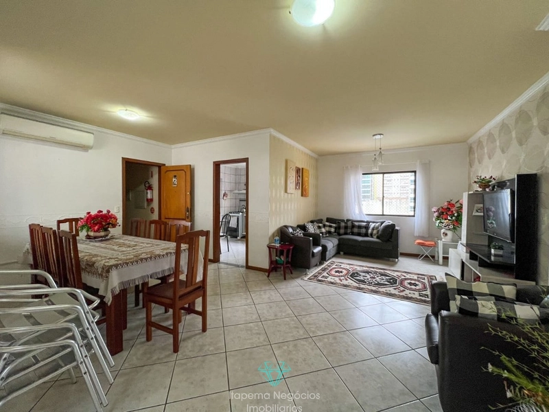 Apartamento com 3 Quartos à venda, 1 vaga - Meia Praia: 4ª foto da galeria de imagens do imóvel