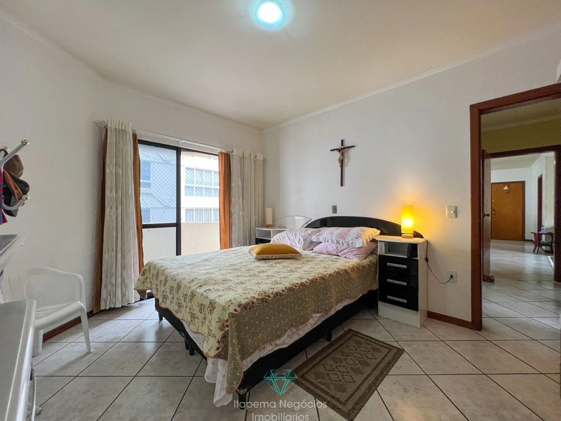 Apartamento com 3 Quartos à venda, 1 vaga - Meia Praia: 16ª foto da galeria de imagens do imóvel