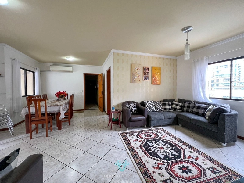 Apartamento com 3 Quartos à venda, 1 vaga - Meia Praia: 1ª foto da galeria de imagens do imóvel
