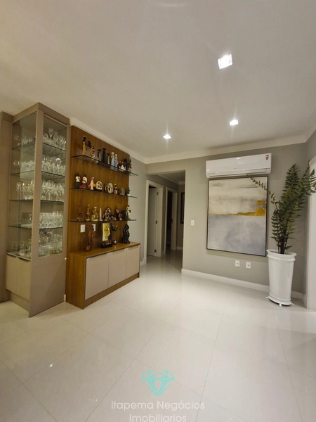 Apartamento diferenciado com 3 suítes e ampla área de lazer - Itapema: 4ª foto da galeria de imagens do imóvel