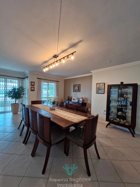 Apartamento Frente Mar em Itapema: 9ª foto da galeria de imagens do imóvel