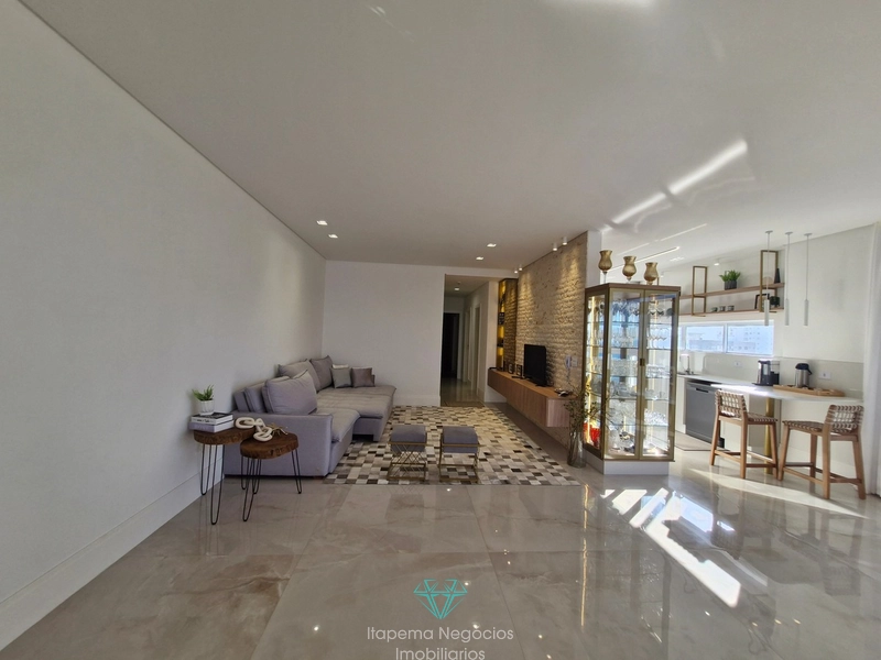 4 suítes 3 vagas - Mobiliado e decorado com vista mar.: 9ª foto da galeria de imagens do imóvel