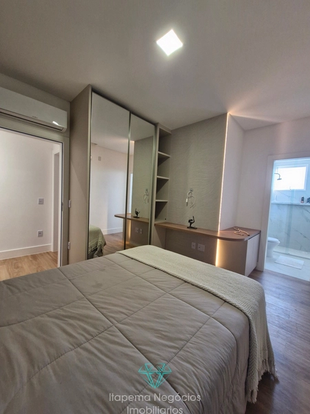 4 suítes 3 vagas - Mobiliado e decorado com vista mar.: 50ª foto da galeria de imagens do imóvel