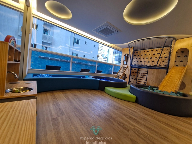 4 suítes 3 vagas - Mobiliado e decorado com vista mar.: 60ª foto da galeria de imagens do imóvel