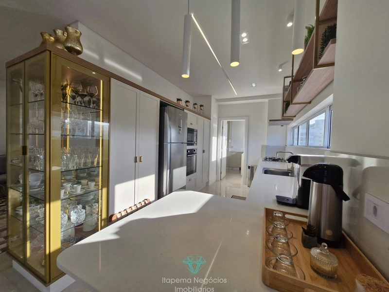 4 suítes 3 vagas - Mobiliado e decorado com vista mar.: 17ª foto da galeria de imagens do imóvel