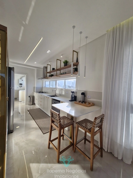 4 suítes 3 vagas - Mobiliado e decorado com vista mar.: 13ª foto da galeria de imagens do imóvel