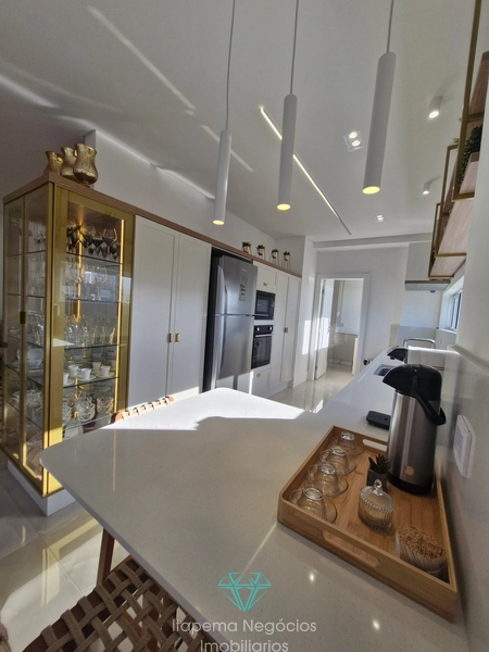 4 suítes 3 vagas - Mobiliado e decorado com vista mar.: 15ª foto da galeria de imagens do imóvel