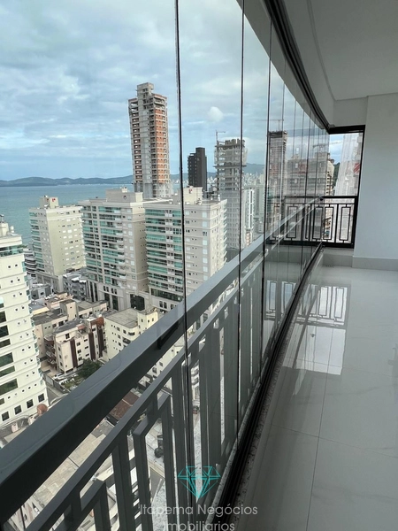 Apartamento 4 Dormitórios Sendo 4 Suítes (1 Suíte Master) 3 Vagas.: 1ª foto da galeria de imagens do imóvel