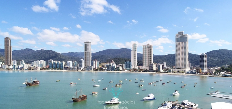 Apartamento de alto luxo e, com um cenário de beleza única, 04 Suítes.: 2ª foto da galeria de imagens do imóvel