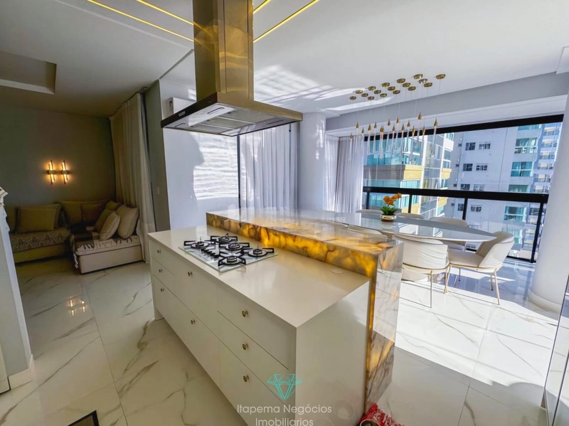 APARTAMENTO FINAMENTE MOBILIADO COM 4 SUITES - ITAPEMA, MEIA PRAIA!: 5ª foto da galeria de imagens do imóvel