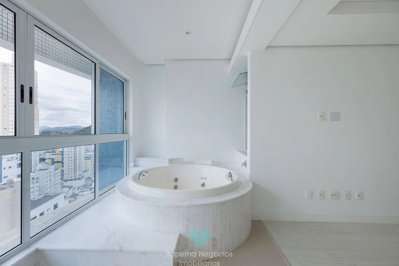 Viva o luxo que esse Duplex tem a oferecer.: 21ª foto da galeria de imagens do imóvel