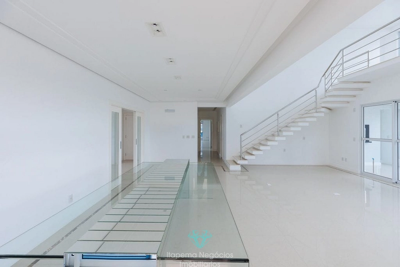 Viva o luxo que esse Duplex tem a oferecer.: 12ª foto da galeria de imagens do imóvel