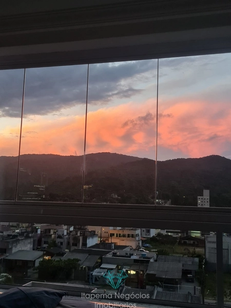 duplex mobiliado com 3 quartos e 2 vagas no Morretes: 5ª foto da galeria de imagens do imóvel