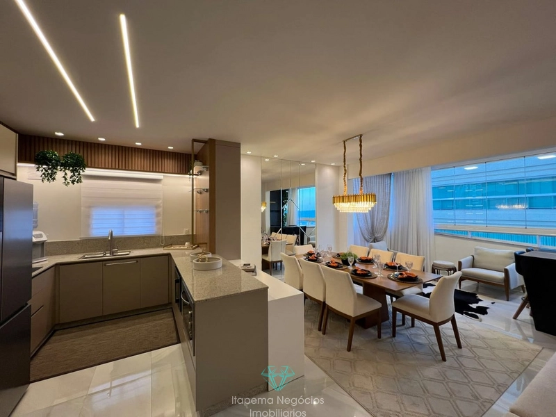 Apartamento 03 suítes, e 02 vagas- Meia Praia: 3ª foto da galeria de imagens do imóvel