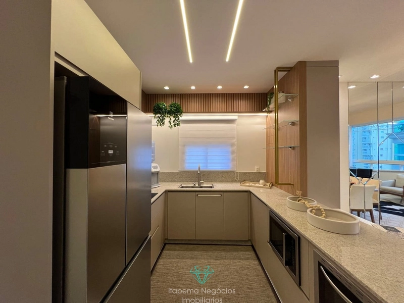 Apartamento 03 suítes, e 02 vagas- Meia Praia: 4ª foto da galeria de imagens do imóvel