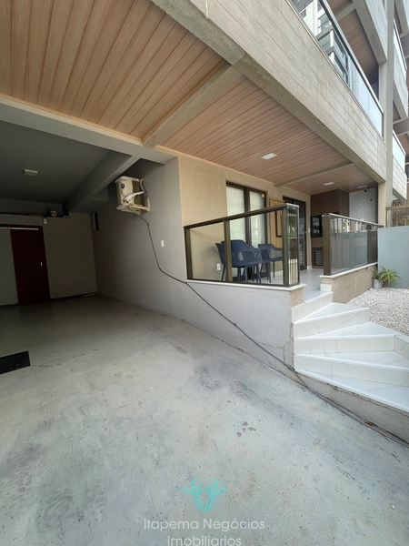 Apartamento Especial, com entrada individual a 20 metros da Praia!: 1ª foto da galeria de imagens do imóvel