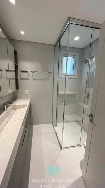 Apartamentos com 4 dormitórios em Balneário Camboriú: 20ª foto da galeria de imagens do imóvel