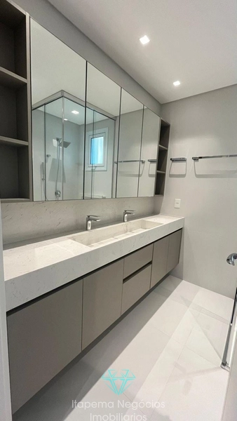 Apartamentos com 4 dormitórios em Balneário Camboriú: 22ª foto da galeria de imagens do imóvel