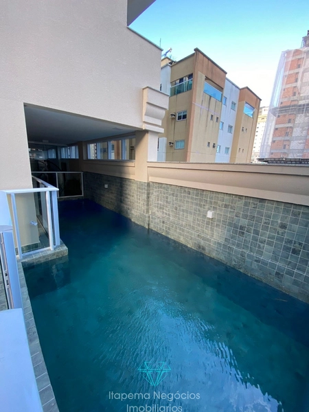 Apartamento com 3 suites 2 vagas de garagem , Meia Praia/Itapema: 20ª foto da galeria de imagens do imóvel