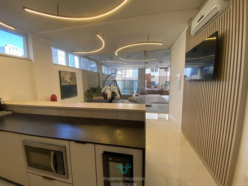Apartamento com 3 suites 2 vagas de garagem , Meia Praia/Itapema: 18ª foto da galeria de imagens do imóvel
