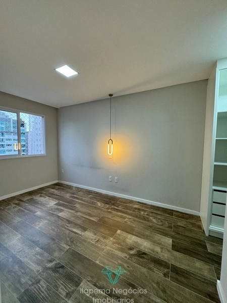 Apartamento com 3 suites 2 vagas de garagem , Meia Praia/Itapema: 10ª foto da galeria de imagens do imóvel