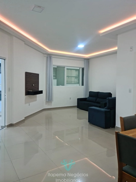Apartamento com 3 suítes e 2 vagas na Meia Praia: 1ª foto da galeria de imagens do imóvel