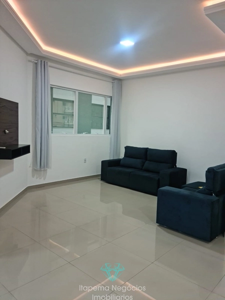 Apartamento com 3 suítes e 2 vagas na Meia Praia: 2ª foto da galeria de imagens do imóvel