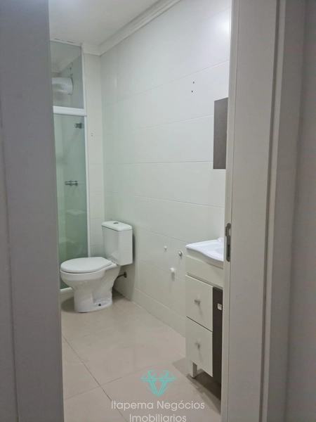 Apartamento com 3 suítes e 2 vagas na Meia Praia: 20ª foto da galeria de imagens do imóvel