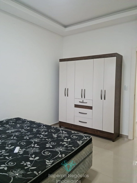 Apartamento com 3 suítes e 2 vagas na Meia Praia: 14ª foto da galeria de imagens do imóvel