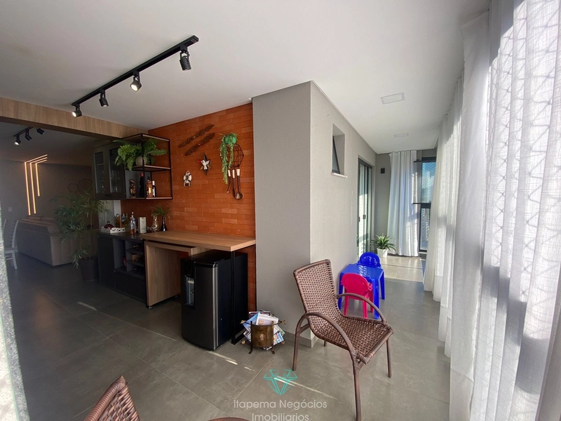 Apartamento frente avenida em Meia Praia, Itapema - SC: 15ª foto da galeria de imagens do imóvel
