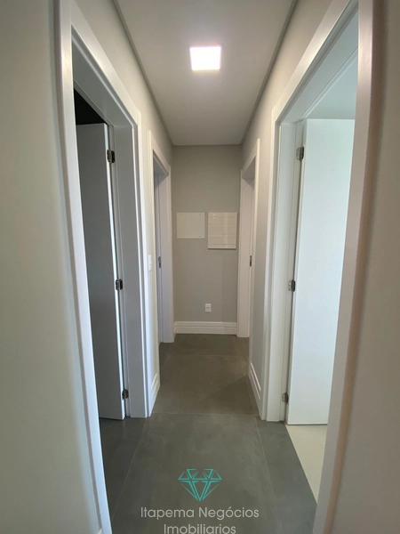 Apartamento frente avenida em Meia Praia, Itapema - SC: 16ª foto da galeria de imagens do imóvel