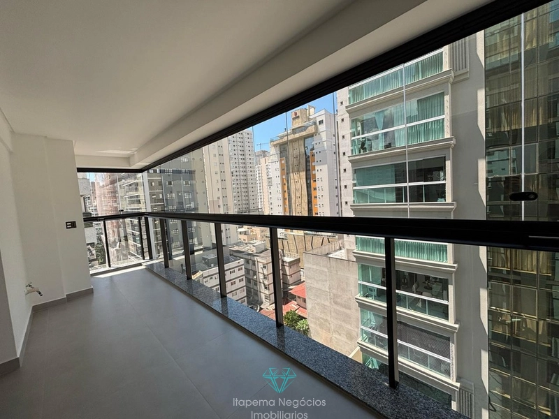 Apartamento à venda com 3 quartos, 3 suites, 2 vagas e 4 banheiros.: 3ª foto da galeria de imagens do imóvel