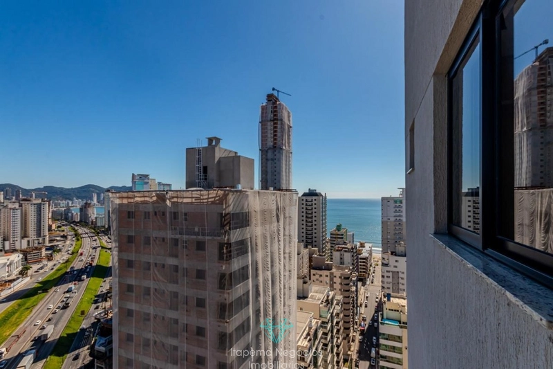 Conforto, praticidade e sofisticação em Itapema.: 2ª foto da galeria de imagens do imóvel