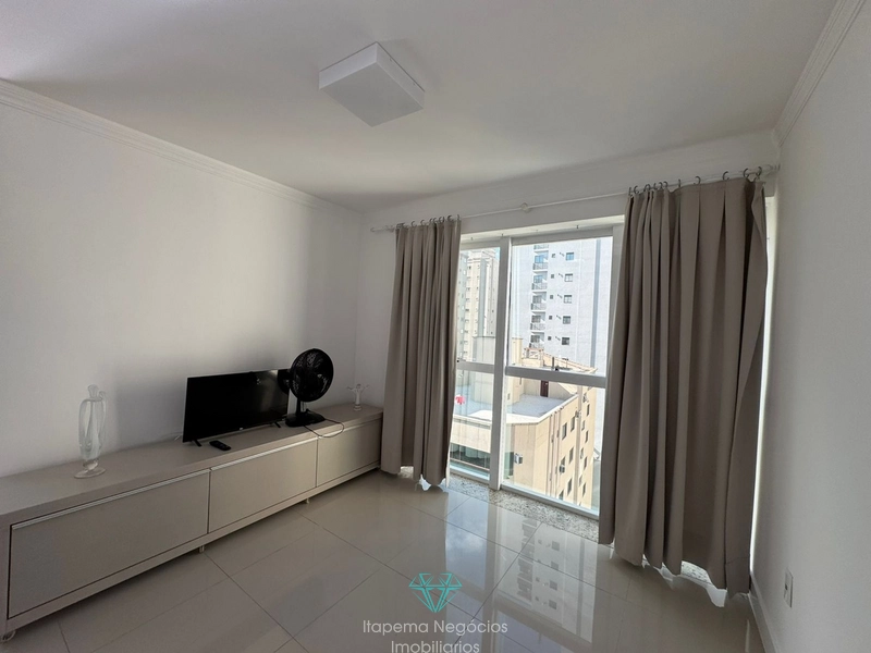 Apartamento 3 suítes, 2 vagas - Meia Praia: 12ª foto da galeria de imagens do imóvel