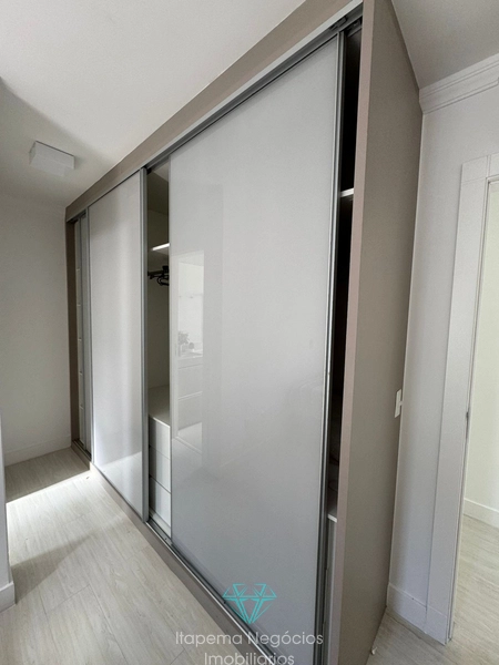 Apartamento 3 suítes, 2 vagas - Meia Praia: 15ª foto da galeria de imagens do imóvel