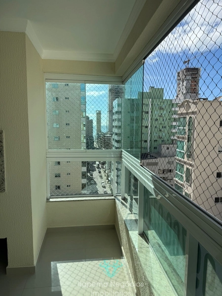 Apartamento 3 suítes, 2 vagas - Meia Praia: 5ª foto da galeria de imagens do imóvel