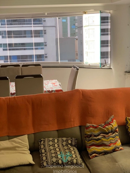 Apartamento de 2 Suítes – 98m², 1 Vaga de Garagem – Meia Praia: 2ª foto da galeria de imagens do imóvel