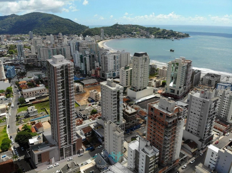 3 Dormitórios 3 Vagas De Garagem Meia Praia - Itapema / SC: 5ª foto da galeria de imagens do imóvel