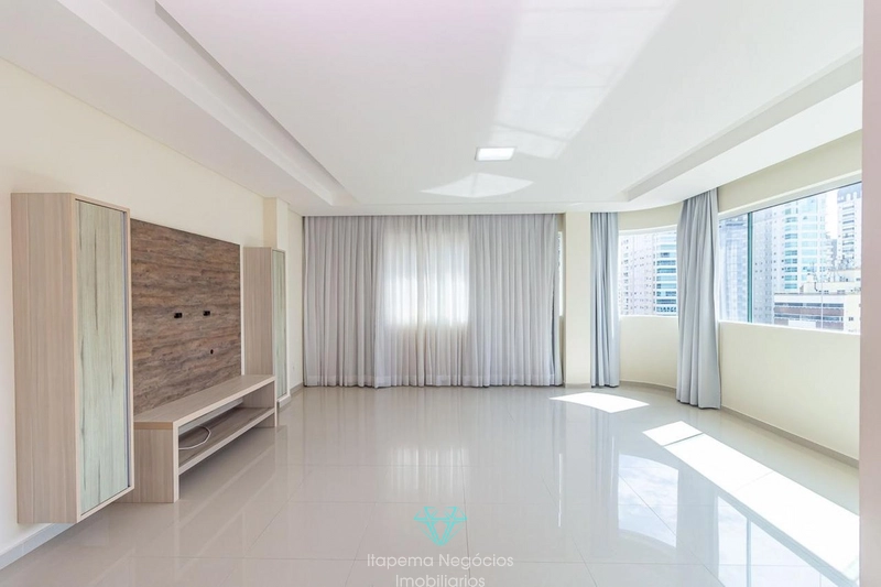 Apartamento com 4 Suítes à Venda, 315 m² em Meia Praia - Itapema: 13ª foto da galeria de imagens do imóvel