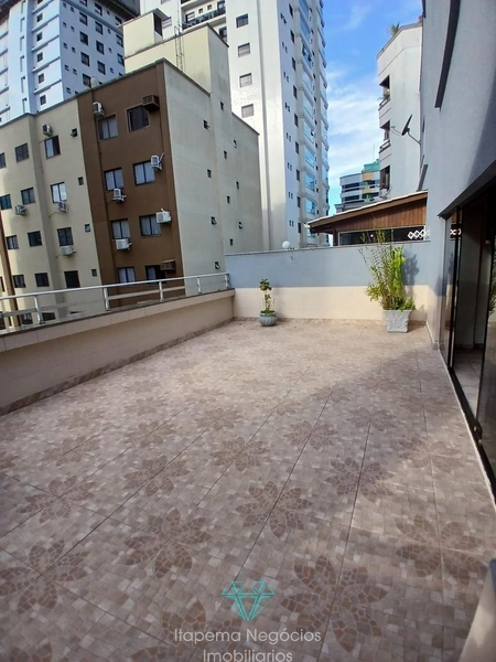 Apartamento Mobiliado de Alto Padrão com 3 Dormitórios - Meia Praia: 7ª foto da galeria de imagens do imóvel
